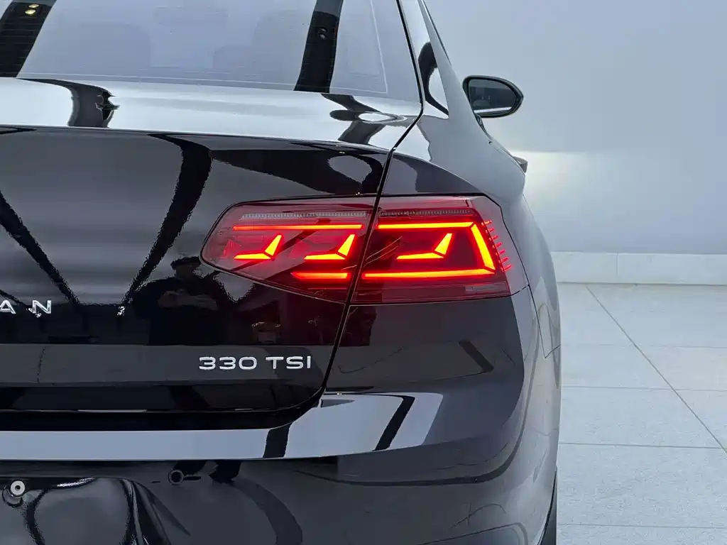 Volkswagen Magotan — миниатюра 4