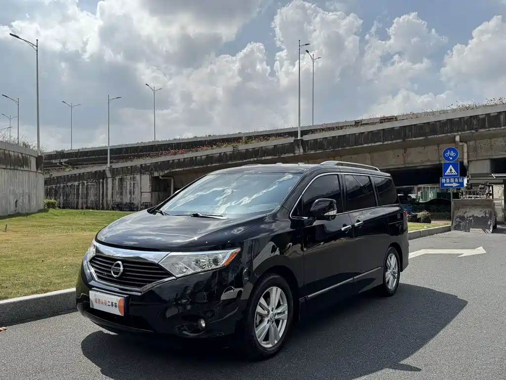 Nissan Quest