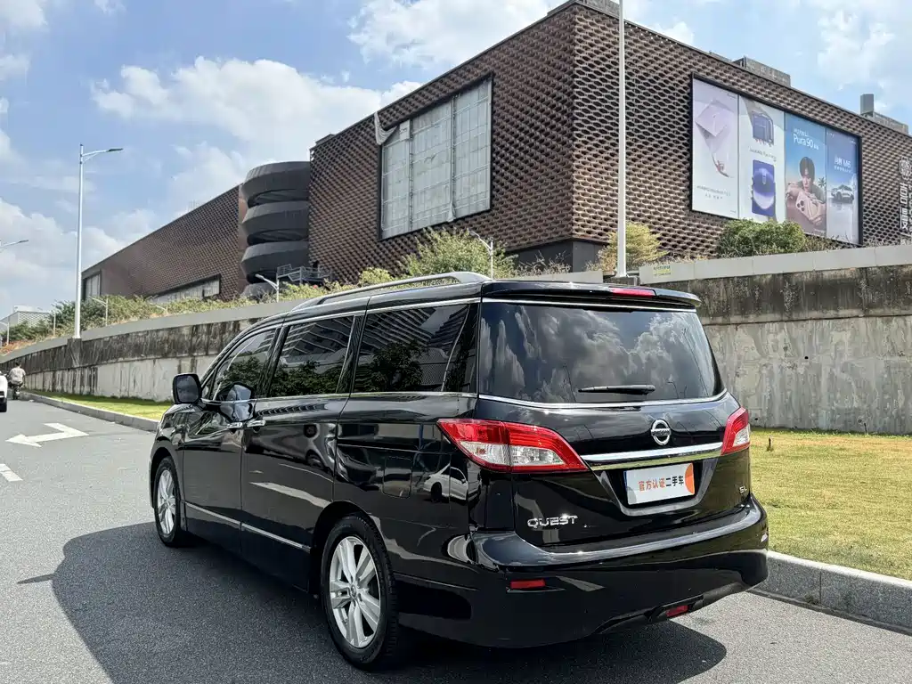 Nissan Quest — миниатюра 6