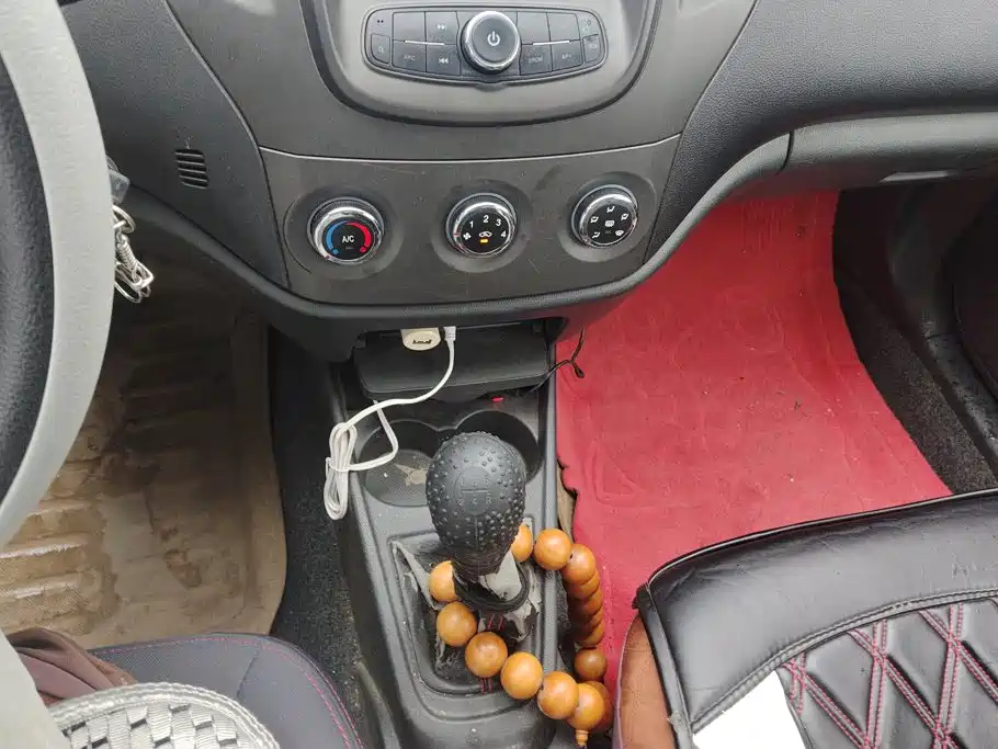 Geely King Kong — миниатюра 16