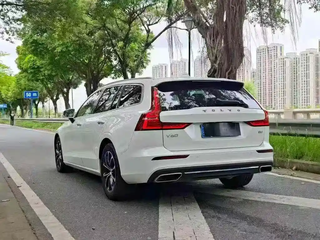 Volvo V60 — миниатюра 6