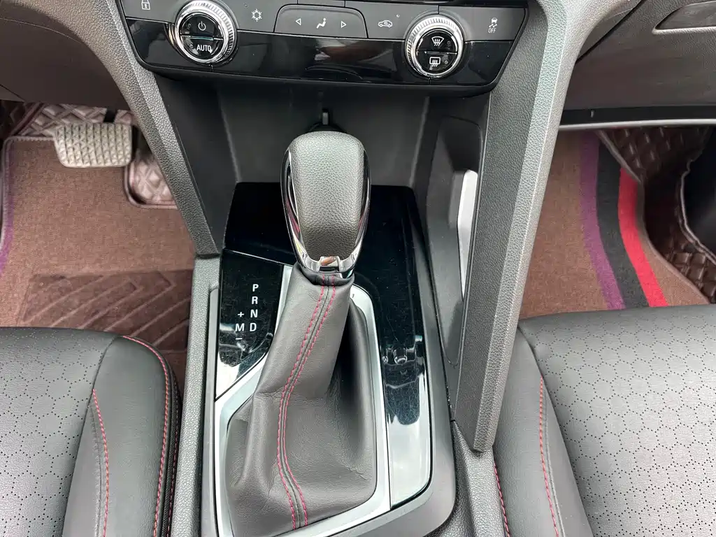 Chevrolet Volando — миниатюра 13