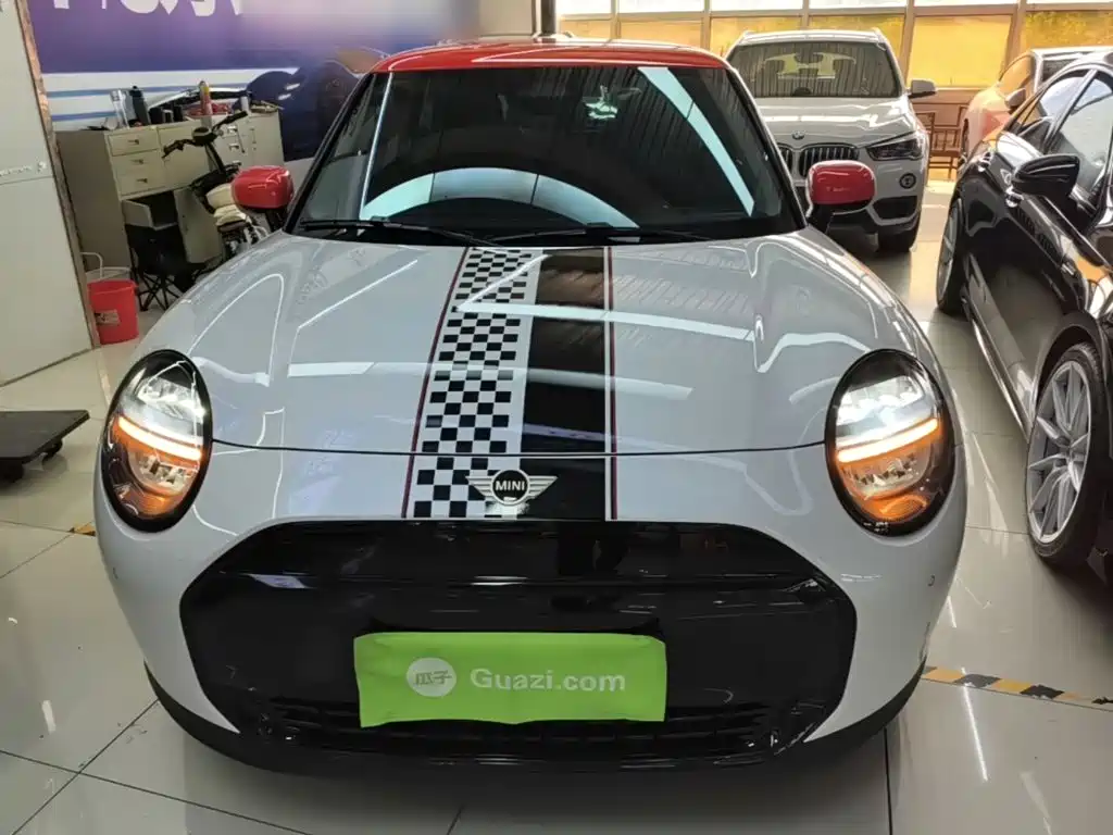 MINI MINI COOPER EV — миниатюра 3