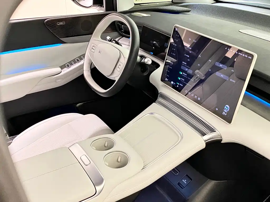 XPeng X9 — миниатюра 19