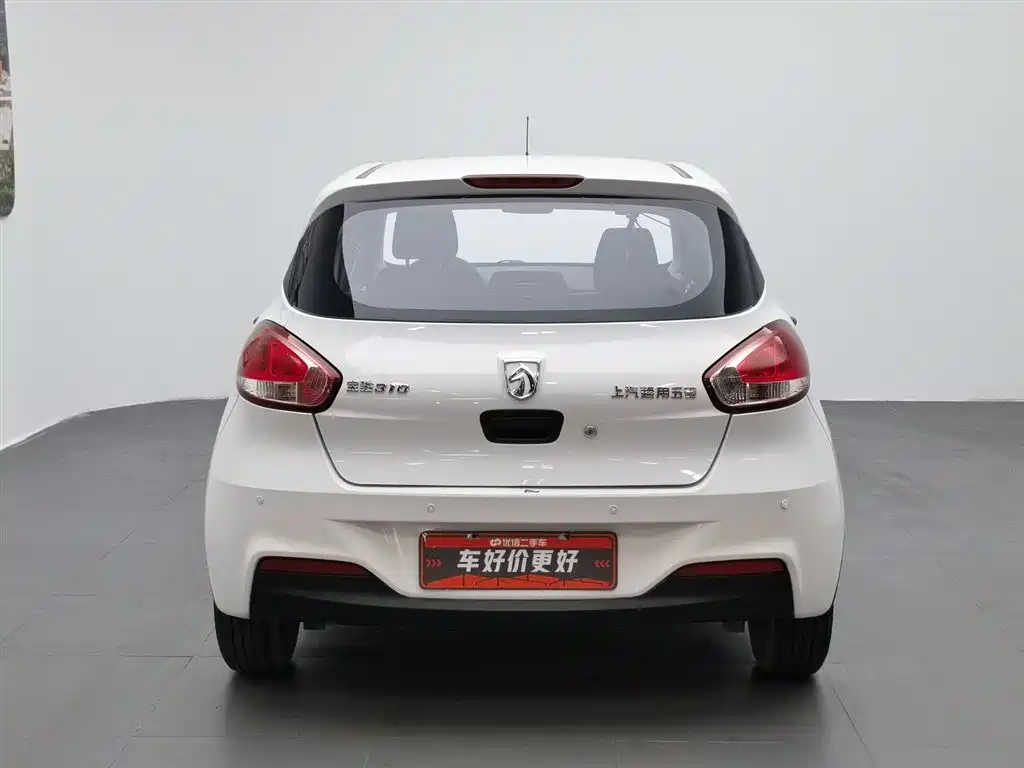 Baojun 310 2016 1.2L MT