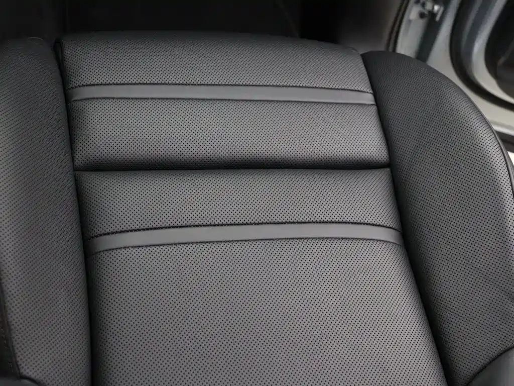 Porsche Cayenne — миниатюра 22