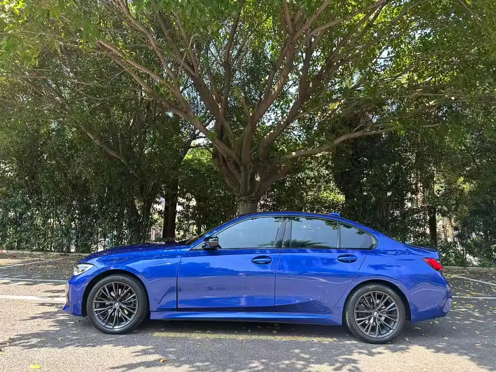 BMW 3 Series — миниатюра 11