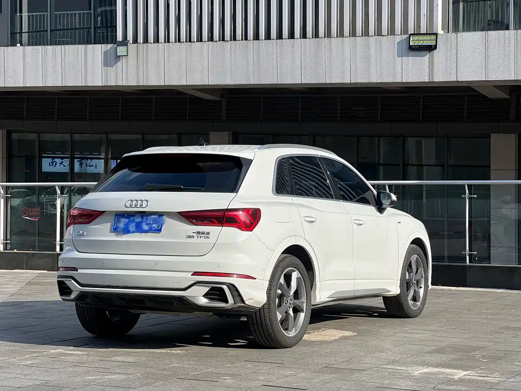 Audi Q3 — миниатюра 4