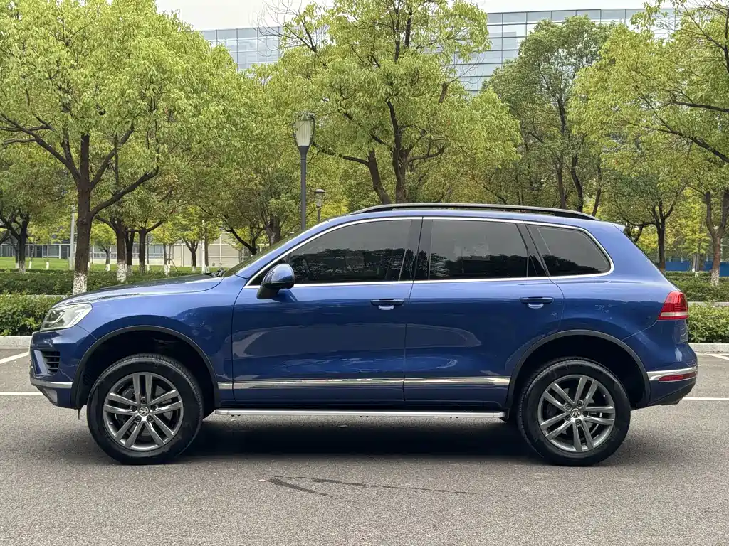 Volkswagen Touareg — миниатюра 3