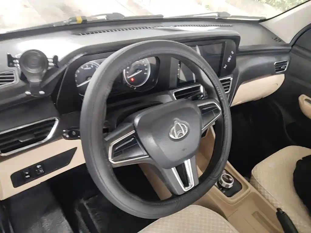 Kuayue 新豹T3 EV — миниатюра 10
