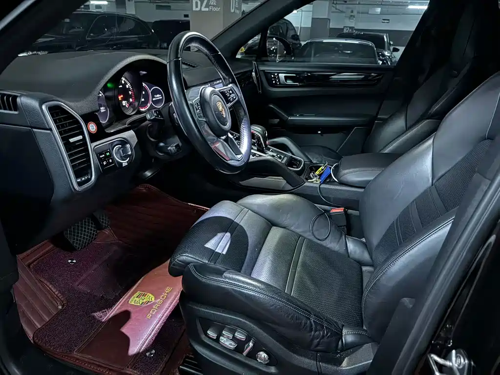 Porsche Cayenne — миниатюра 3