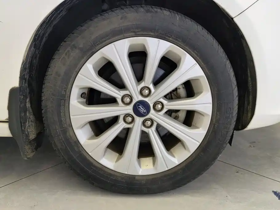 Ford Escort — миниатюра 6