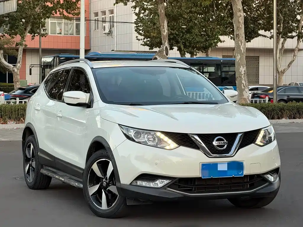 Nissan Qashqai — миниатюра 3