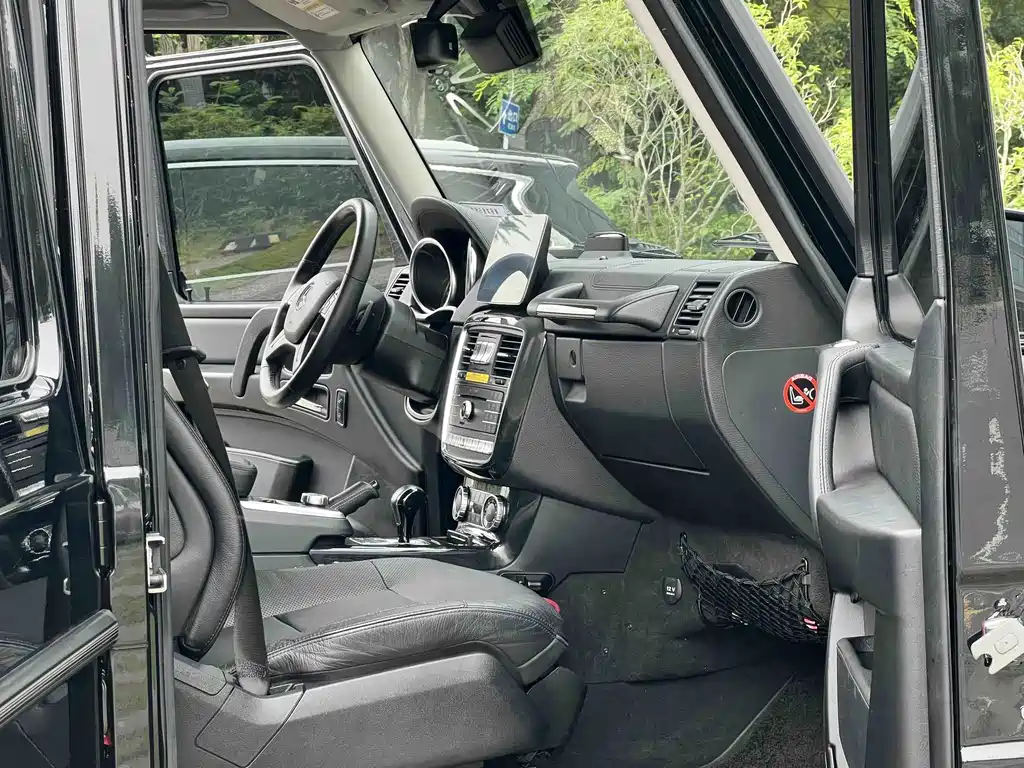 Mercedes-Benz G-Class — миниатюра 10