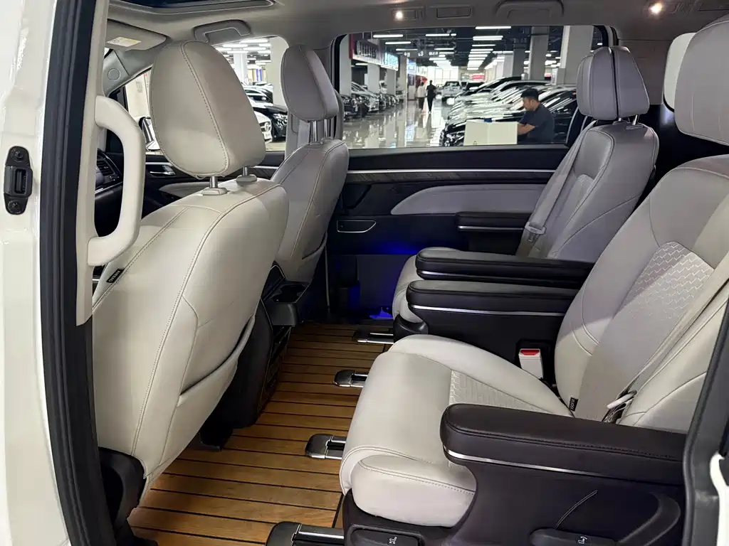GAC Motor Trumpchi M8 — миниатюра 6