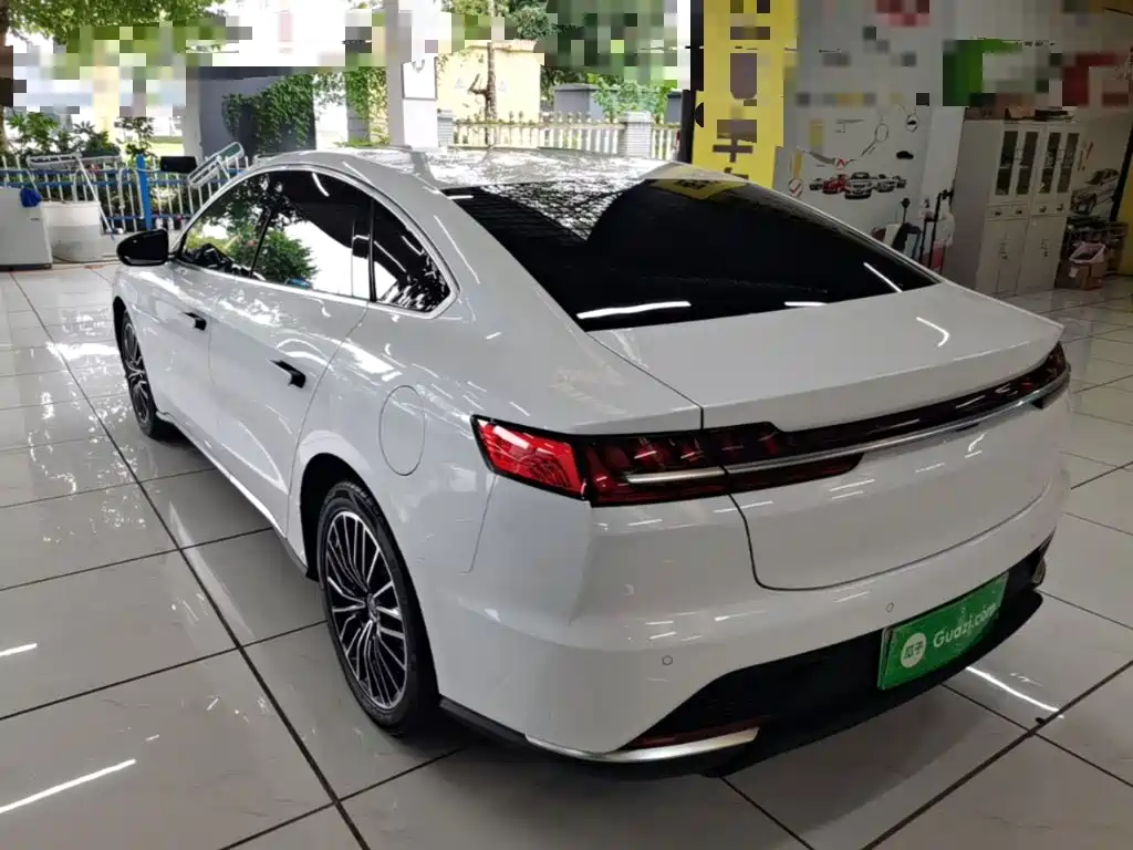 BYD Han — миниатюра 5