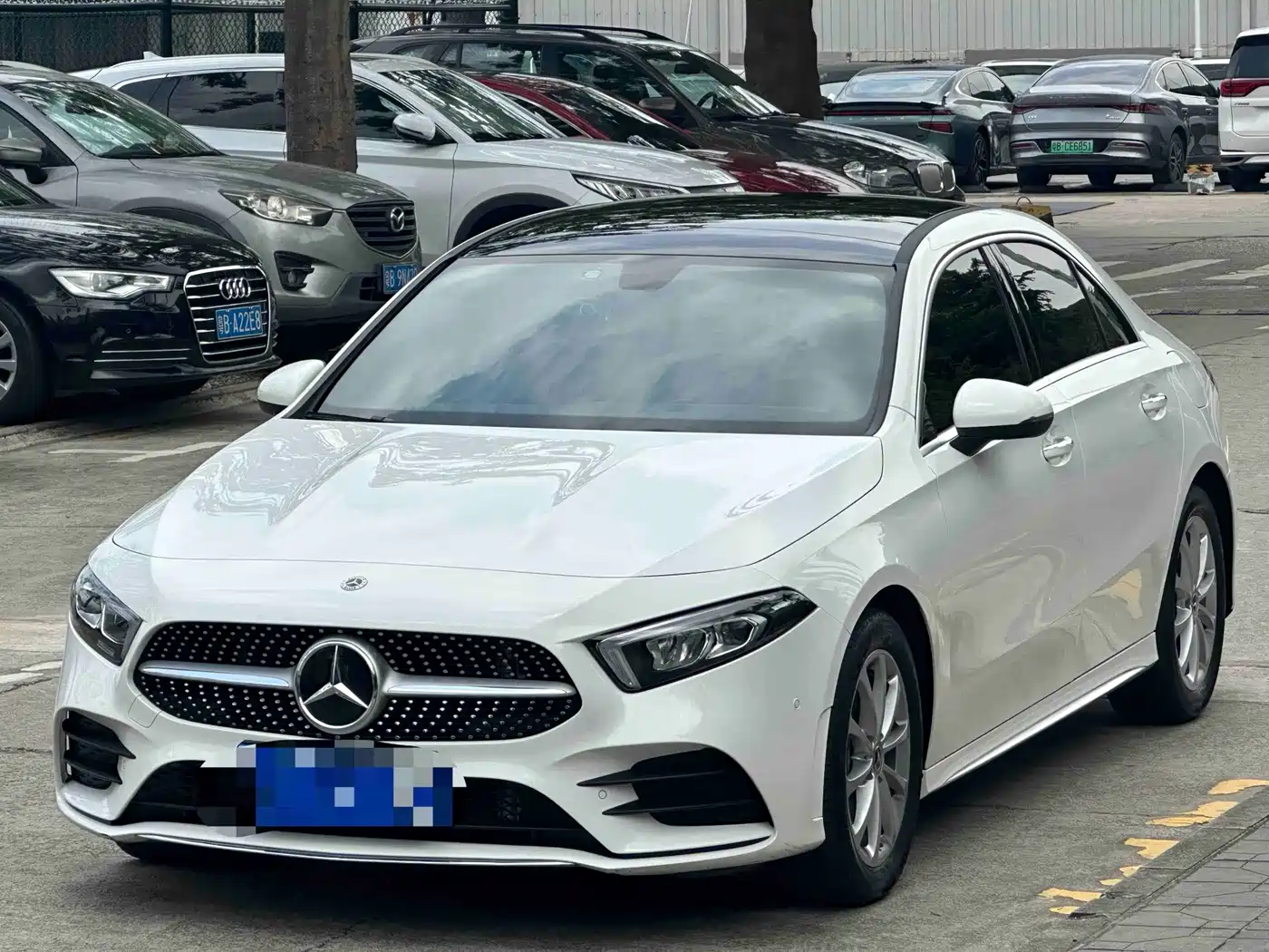 奔驰A级 2022款 改款 A 200 L 运动轿车时尚型 2022