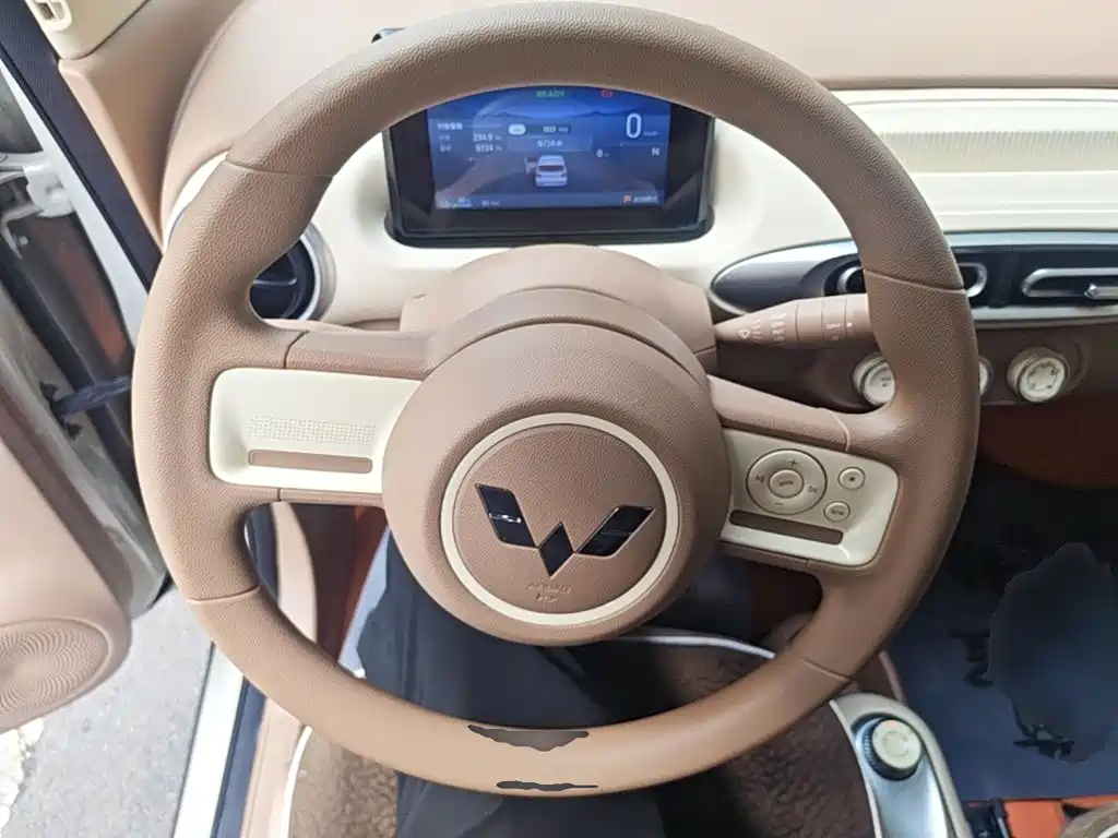 Wuling MINIEV — миниатюра 11