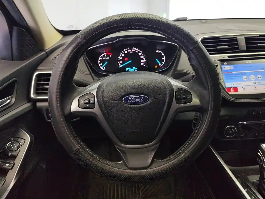 Ford Escort — миниатюра 15