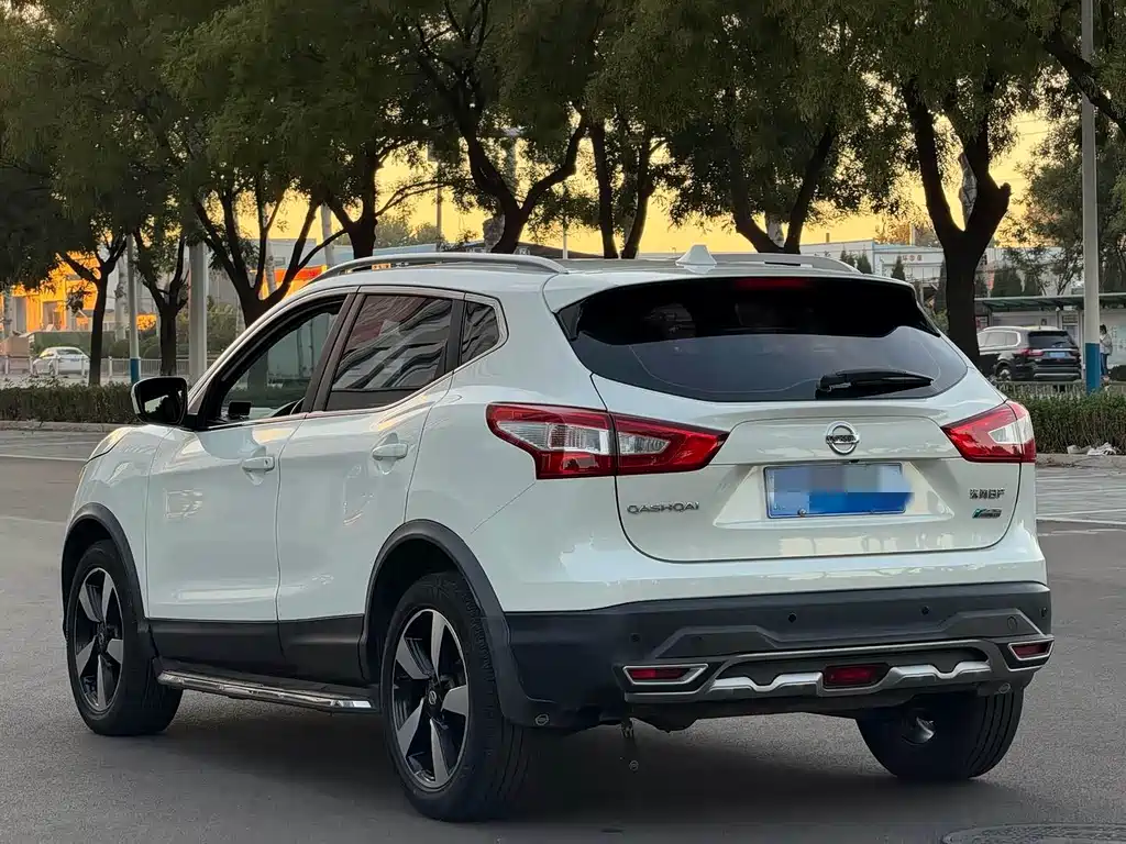 Nissan Qashqai — миниатюра 4