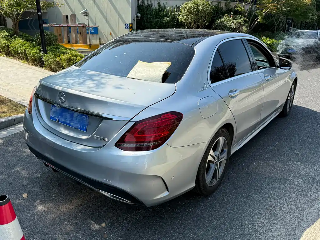 Mercedes-Benz C-Class — миниатюра 3