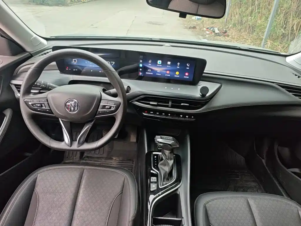 Buick Verano — миниатюра 10