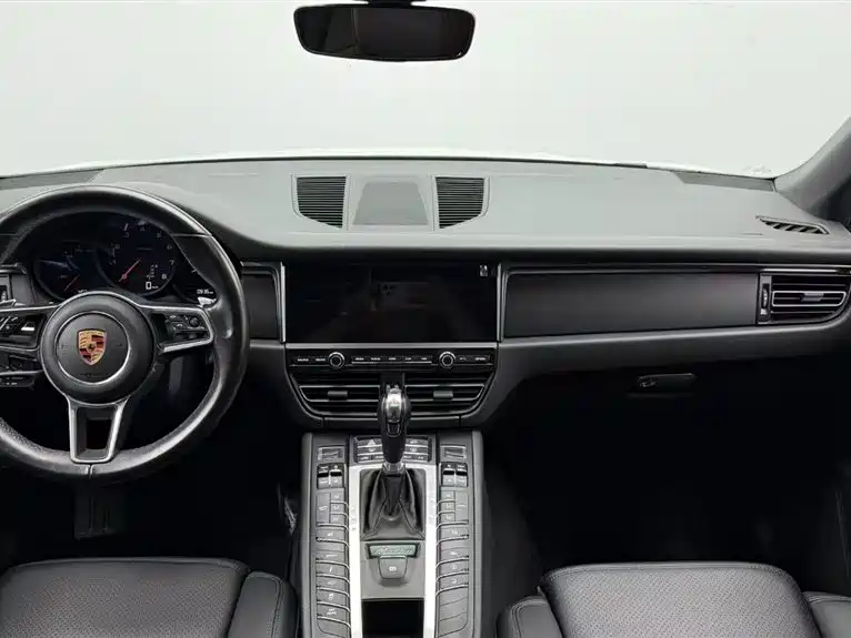 Porsche Macan — миниатюра 9