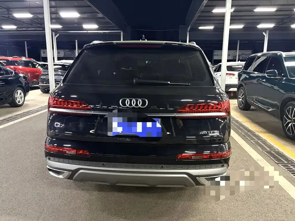 Audi Q7 2021 45 TFSI quattro S line Sport