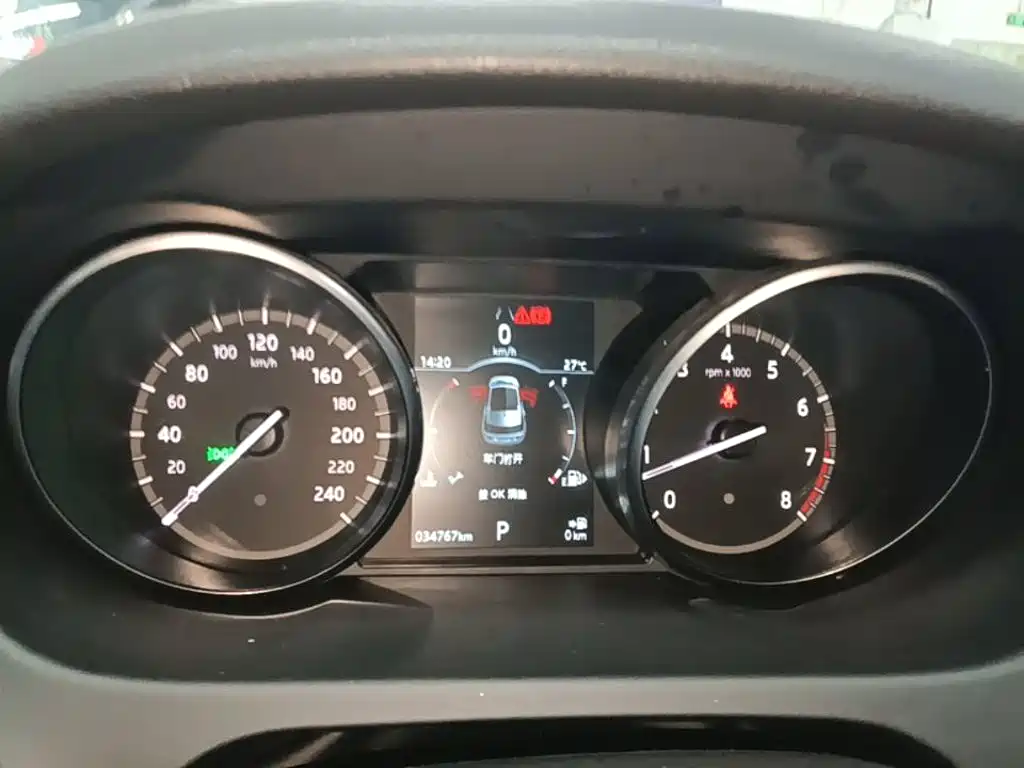 Land Rover Discovery Sport — миниатюра 12