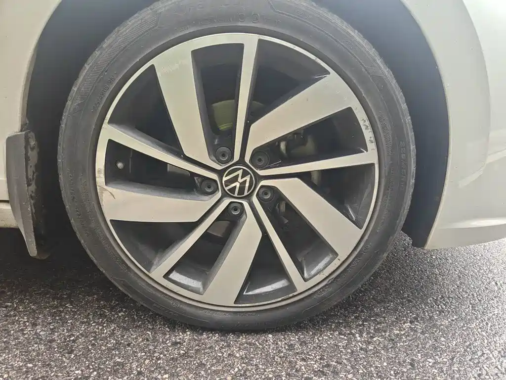 Volkswagen Sagitar — миниатюра 24