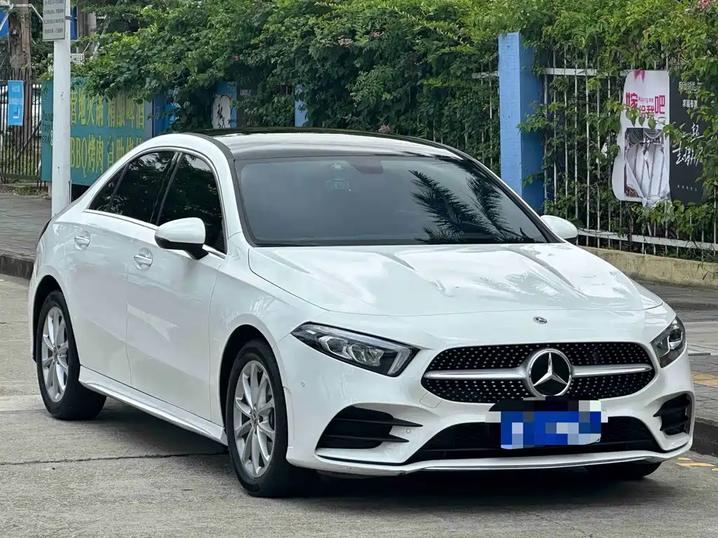 Mercedes-Benz A-Class — миниатюра 3