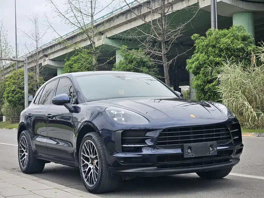 Porsche Macan — миниатюра 3
