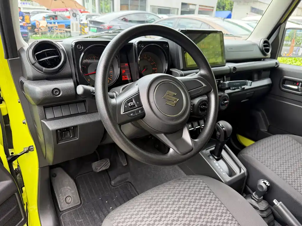 Suzuki Jimny — миниатюра 11