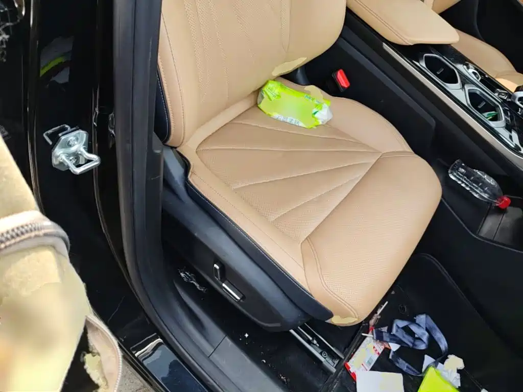 Geely Boyue L — миниатюра 25