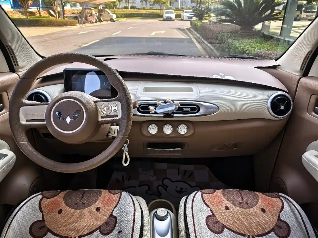 Wuling MINIEV — миниатюра 5