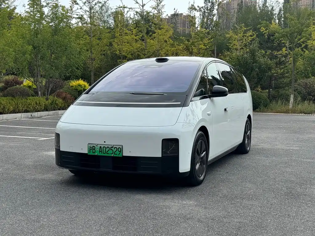 Li Auto Li MEGA