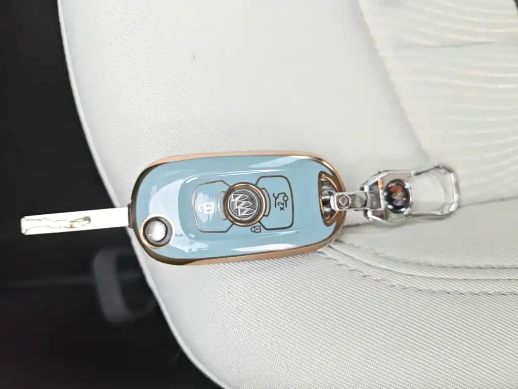 Buick Verano — миниатюра 9