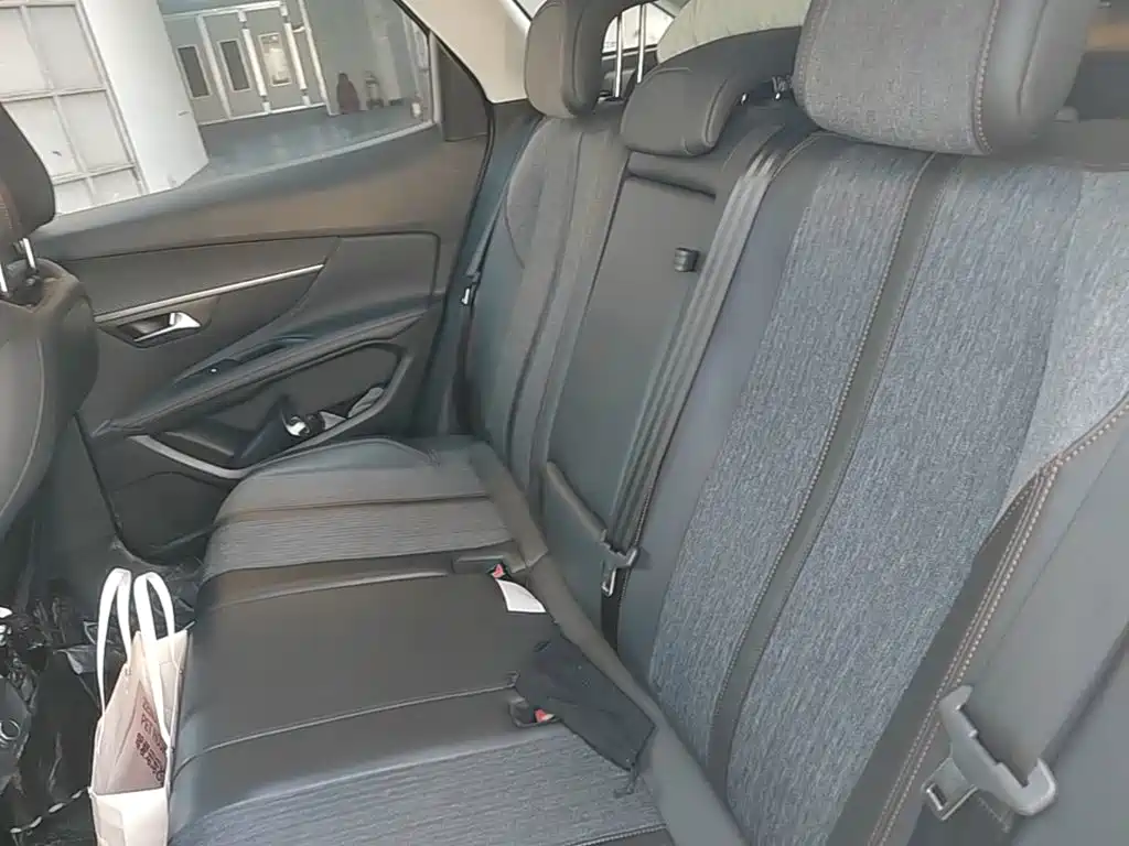 Peugeot 4008 — миниатюра 17