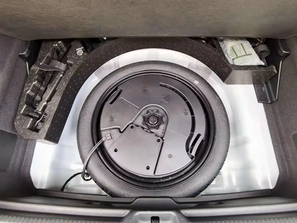 Audi Q2L 2023 35TFSI Fashion