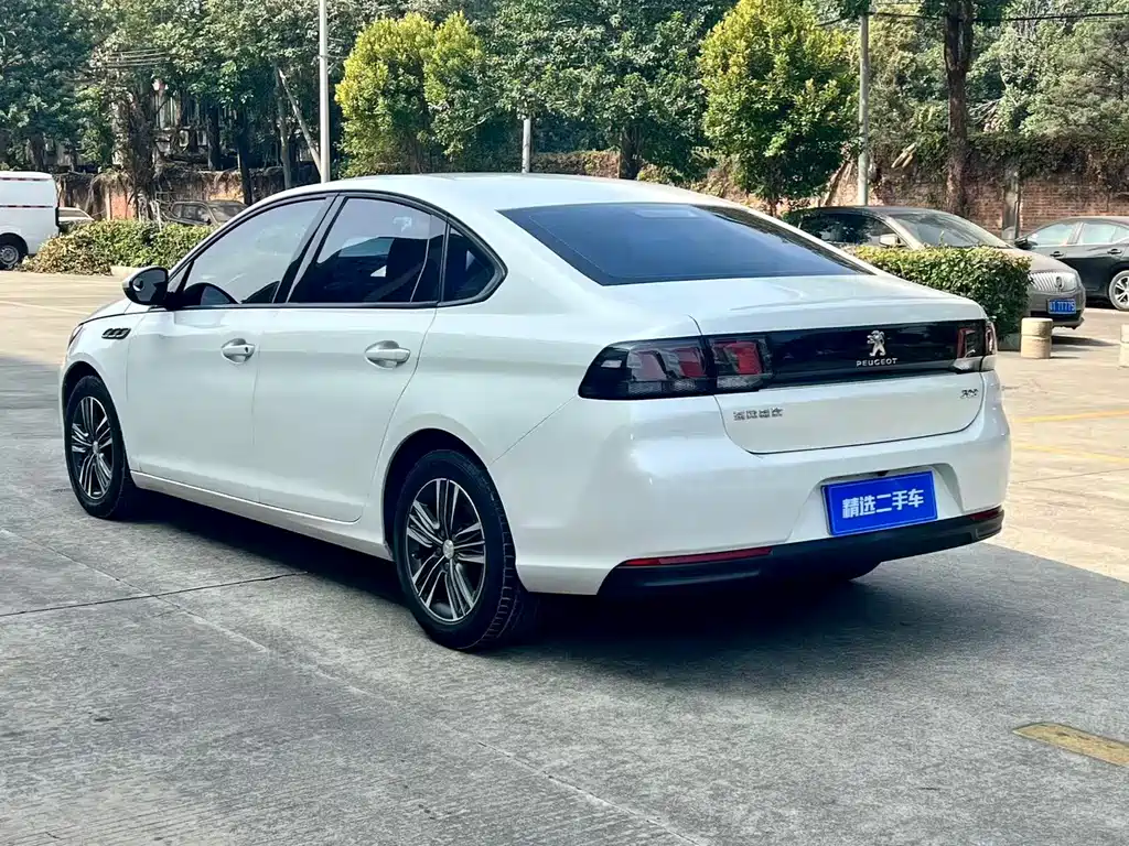 Peugeot 308 — миниатюра 7