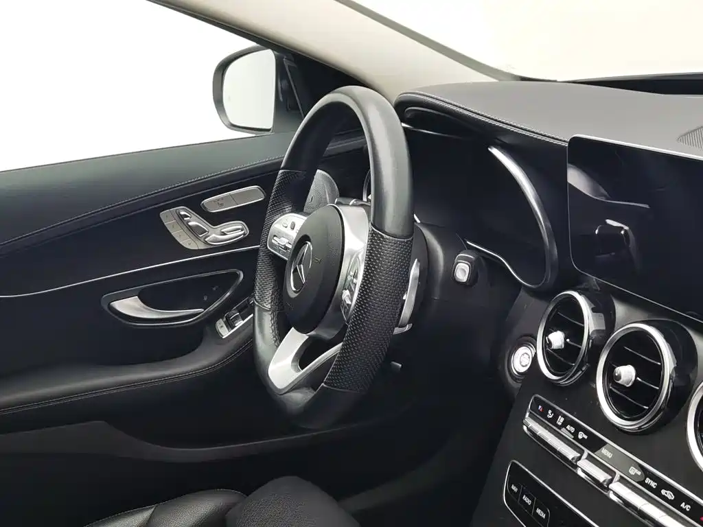 Mercedes-Benz C-Class — миниатюра 22