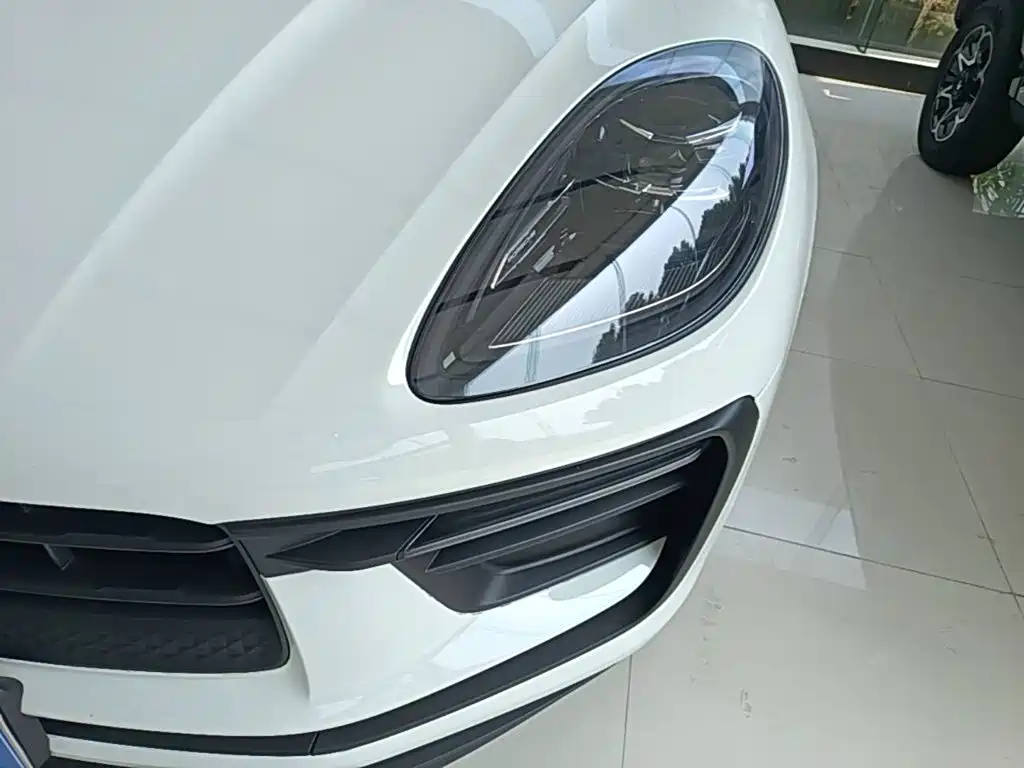 Porsche Macan — миниатюра 24