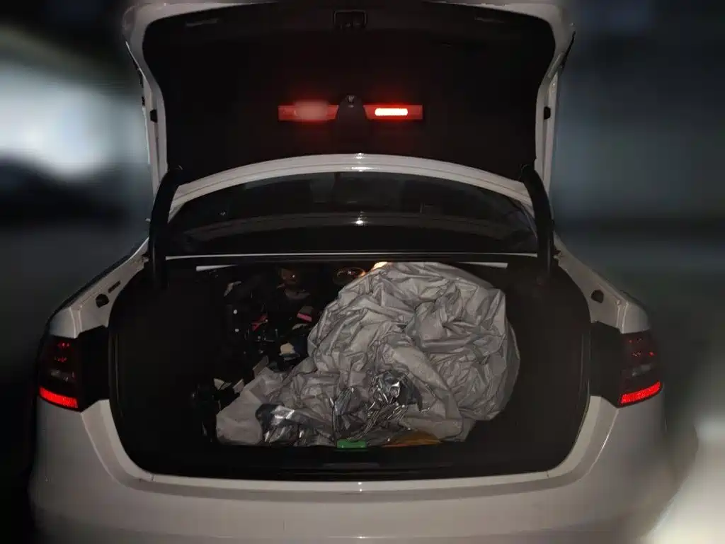 Audi A4L — миниатюра 10