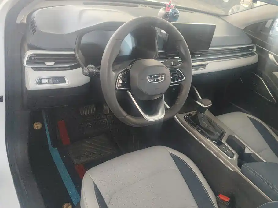 Geely Emgrand — миниатюра 12