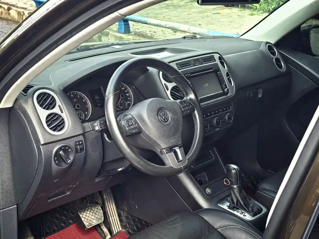 Volkswagen Tiguan — миниатюра 8