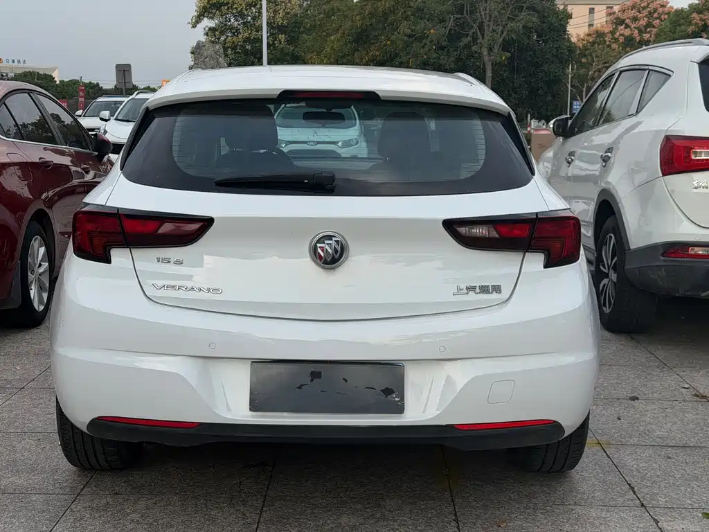 Buick Verano — миниатюра 7