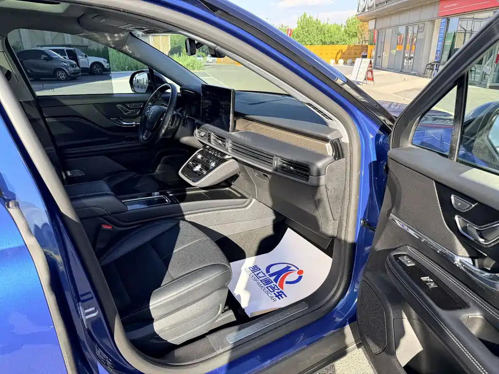 Lincoln Corsair 2022 2.0T Premium
