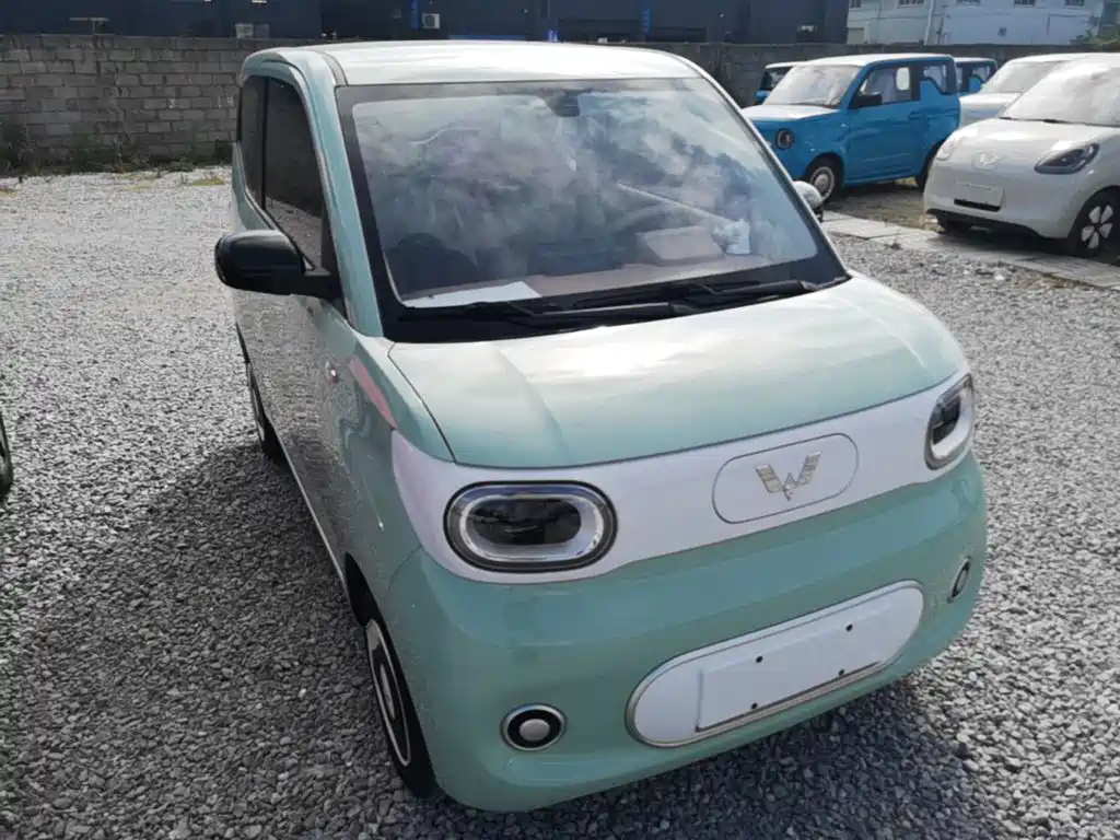Wuling MINIEV — миниатюра 4