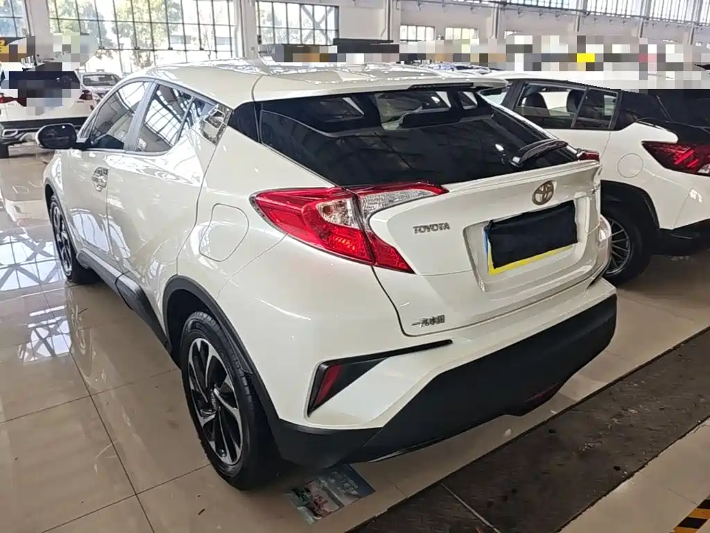 Toyota IZOA — миниатюра 5