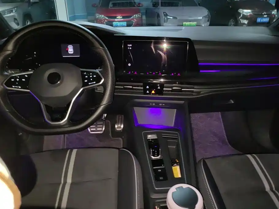 Volkswagen Golf — миниатюра 12